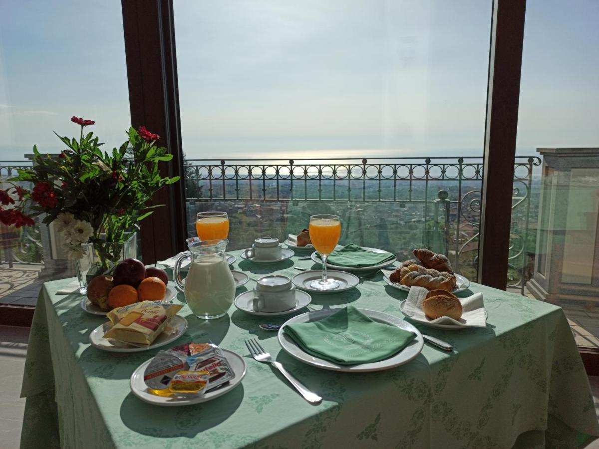 Hotel Primavera Dell'Etna Дзаферана Етнеа Екстериор снимка