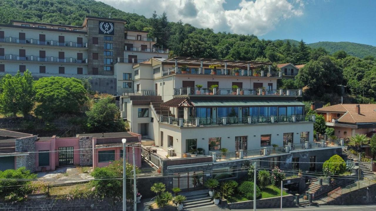 Hotel Primavera Dell'Etna Дзаферана Етнеа Екстериор снимка