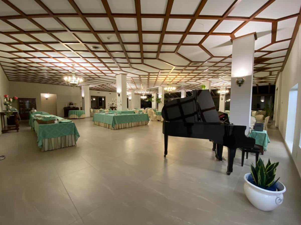 Hotel Primavera Dell'Etna Дзаферана Етнеа Екстериор снимка