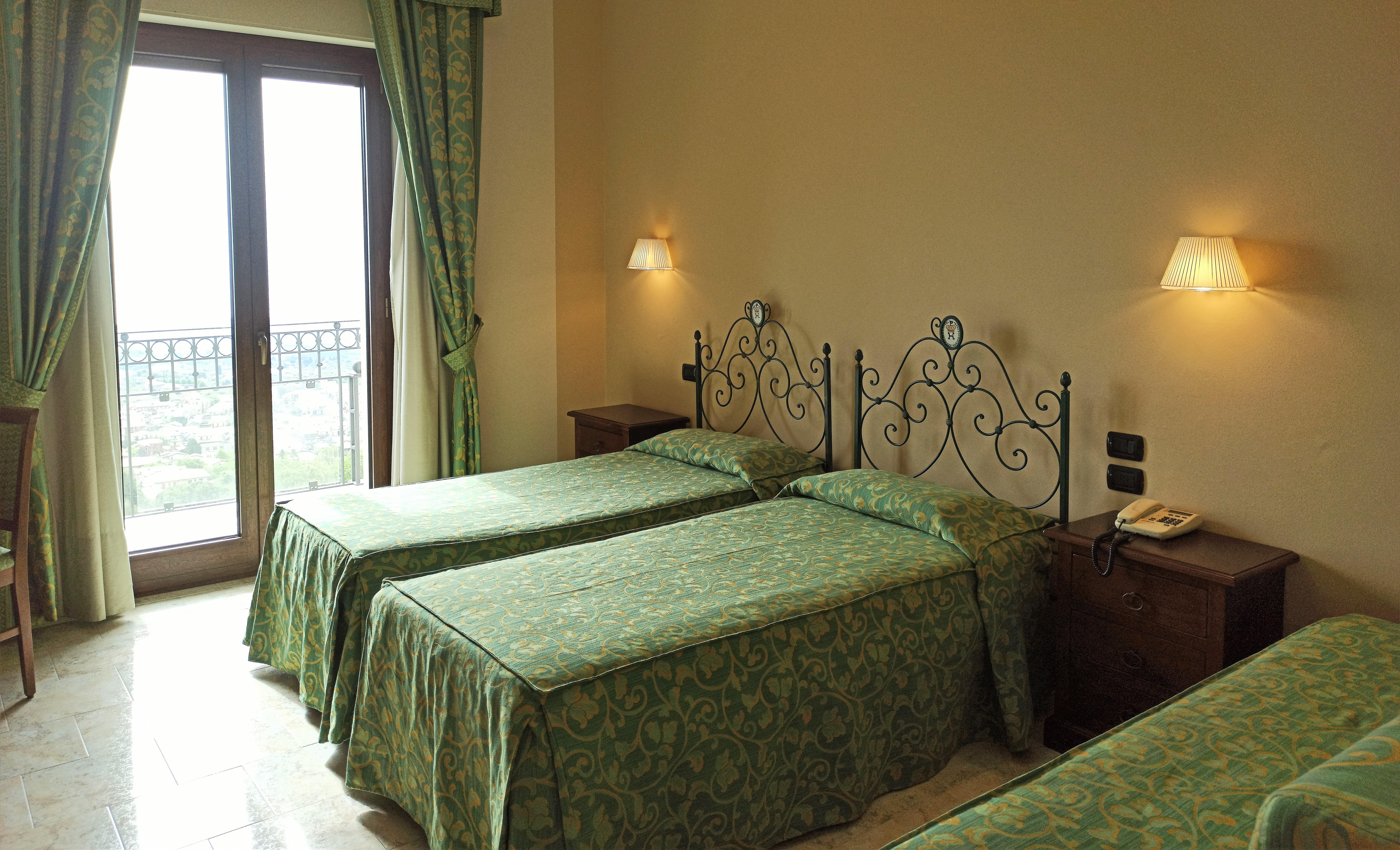 Hotel Primavera Dell'Etna Дзаферана Етнеа Екстериор снимка