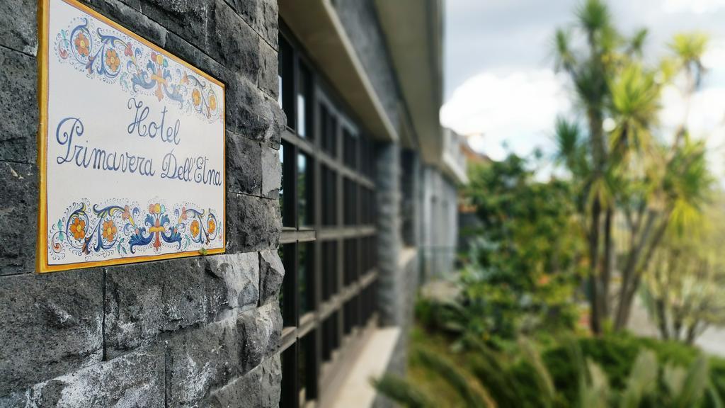 Hotel Primavera Dell'Etna Дзаферана Етнеа Екстериор снимка