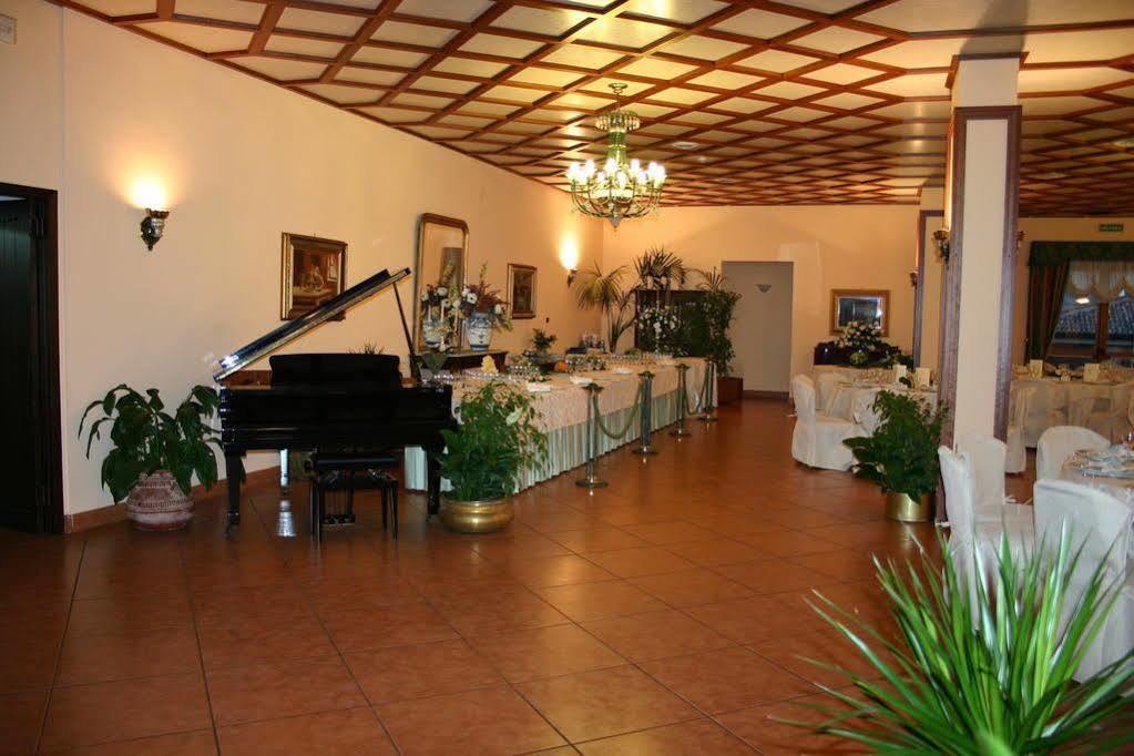 Hotel Primavera Dell'Etna Дзаферана Етнеа Екстериор снимка
